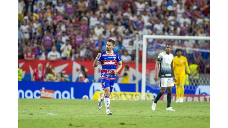 Yago Pikachu jogador do Fortaleza comemora seu gol durante partida contra o Corinthians. Foto: Baggio Rodrigues/AGIF
