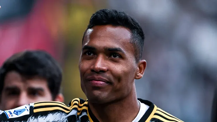 Alex Sandro chega como reforço de peso no Fla
