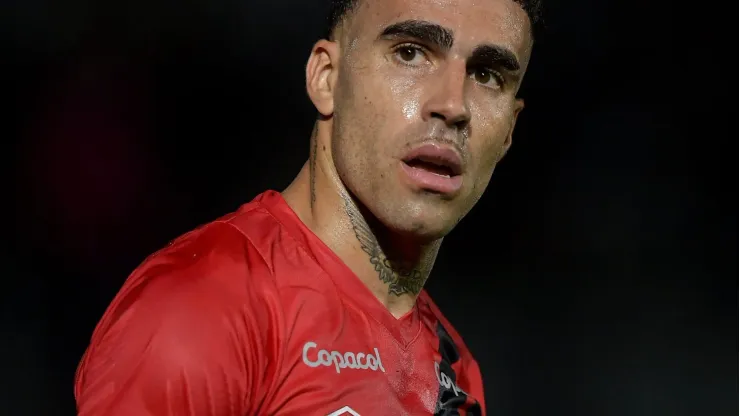 RJ - RIO DE JANEIRO - 29/08/2024 - BRASILEIRO A 2024, VASCO X ATHLETICO-PR - Gabriel jogador do Athletico-PR durante partida contra o Vasco no estadio Sao Januario pelo campeonato Brasileiro A 2024. Foto: Thiago Ribeiro/AGIF
