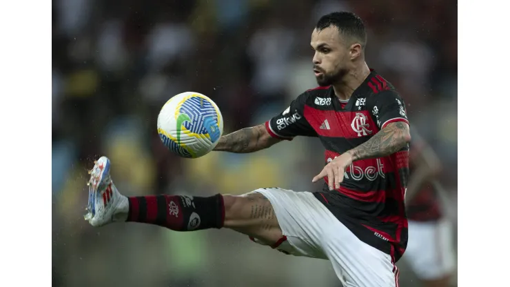 Michael jogador do Flamengo durante partida contra o Bragantino. Foto: Jorge Rodrigues/AGIF
