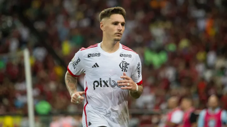 Varela preocupa Flamengo
