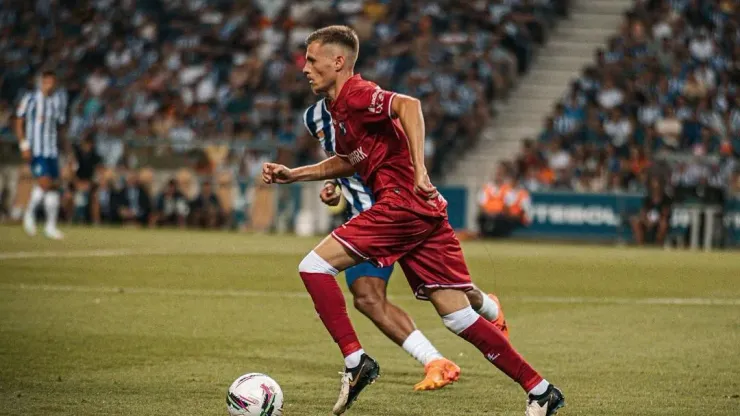 Máxime Dominguez, ex -jogador do clube português, Gil Vicente 
