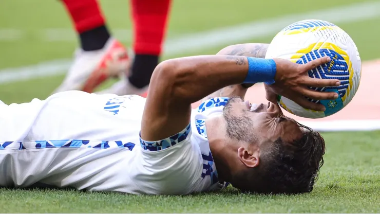 William em campo pelo Cruzeiro
