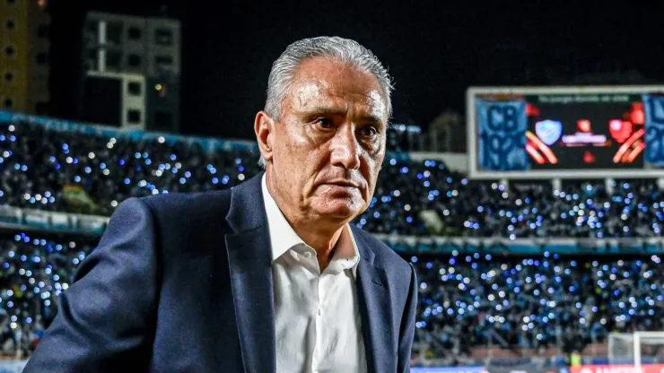 Tite é informado sobre decisão da diretoria para a temporada
