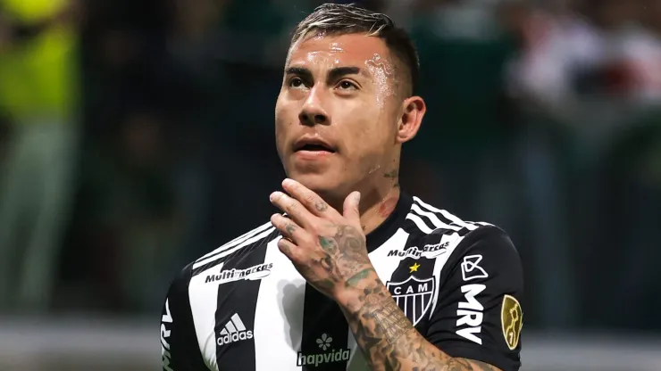 Jogador teve a sua atitude contestada pelos torcedores 