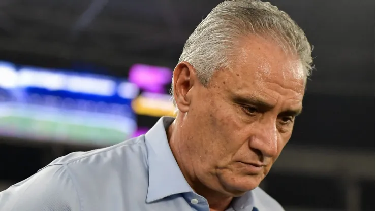 RJ - RIO DE JANEIRO - 18/08/2024 - BRASILEIRO A 2024, BOTAFOGO X FLAMENGO - Tite tecnico do Flamengo durante partida contra o Botafogo no estadio Engenhao pelo campeonato Brasileiro A 2024. Foto: Thiago Ribeiro/AGIF
