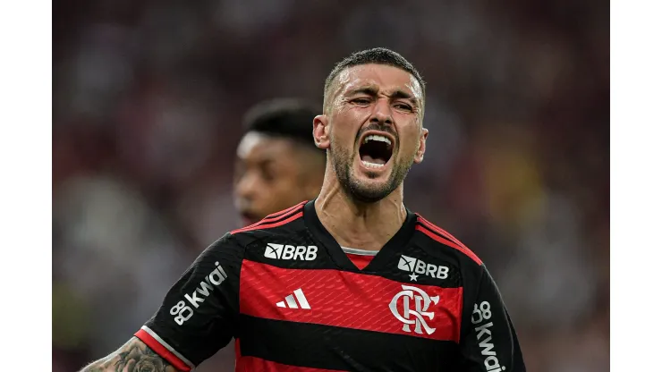 Arrascaeta jogador do Flamengo comemora seu gol durante partida contra o Bahia na Copa do Brasil. Foto: Thiago Ribeiro/AGIF
