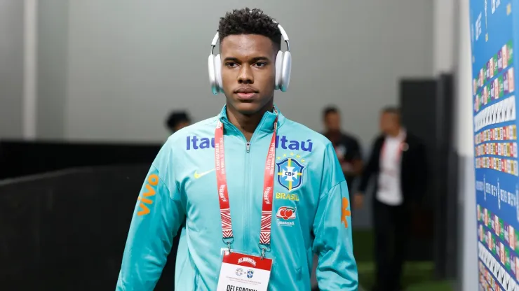 Jogador fez a sua estreia pela Amarelinha. Divulgação/Rafael Ribeiro/CBF. 
