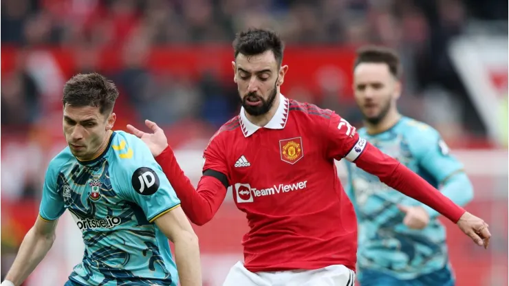 Bruno Fernandes pelo Manchester United em partida da Premier League diante do Southampton. (Photo by Nathan Stirk/Getty Images)
