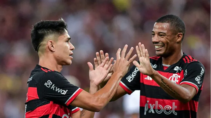 De La Cruz, do Flamengo (D): Baixa contra o Vasco
