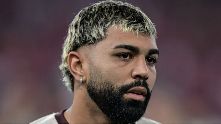 RJ - RIO DE JANEIRO - 12/09/2024 - COPA DO BRASIL 2024, FLAMENGO X BAHIA - Gabigol jogador do Flamengo durante aquecimento antes da partida contra o Bahia no estadio Maracana pelo campeonato Copa Do Brasil 2024. Foto: Thiago Ribeiro/AGIF
