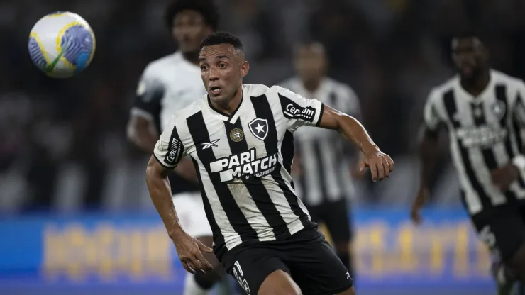  Marçal diz que Botafogo vai superar São Paulo: “Jogos difíceis” 
