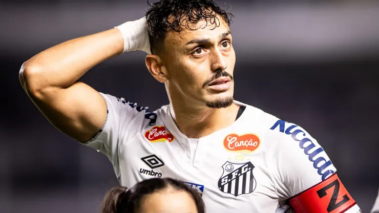 Pituca crava treinador do Santos para 2025 e aposta em Carille 
