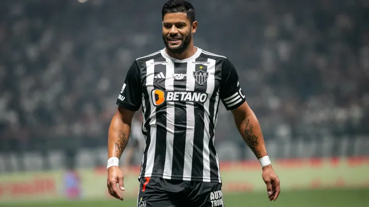 Hulk no Palmeiras tem versão oficial para 2025
