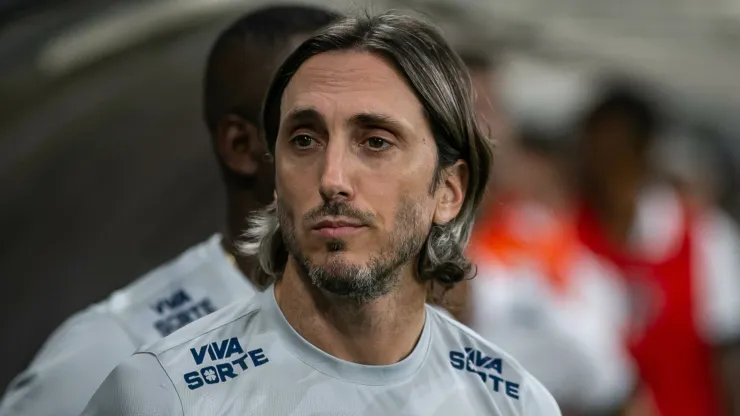 Luis Zubeldia técnico do São Paulo durante partida contra o Cruzeiro. Foto: Fernando Moreno/AGIF
