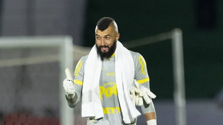 Muralha em ação pelo Clube do Noroeste Paulista. Foto: Diogo Reis/AGIF
