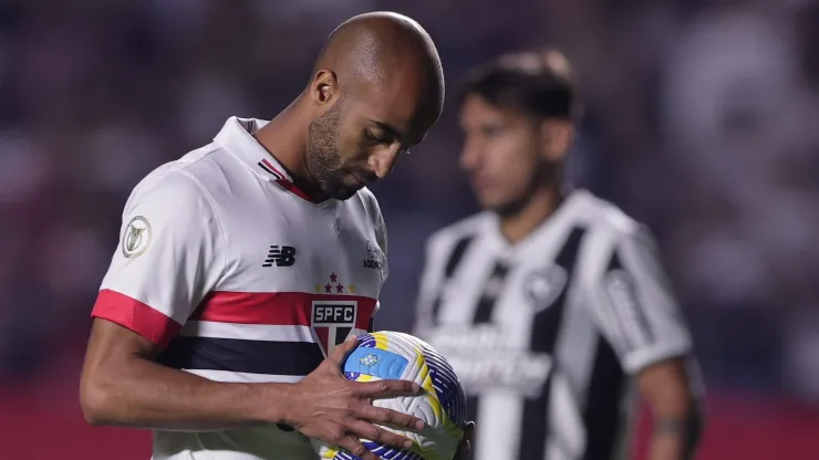 Lucas Moura marcou no jogo do Brasileirão contra o Fogo. Foto: Ettore Chiereguini/AGIF
