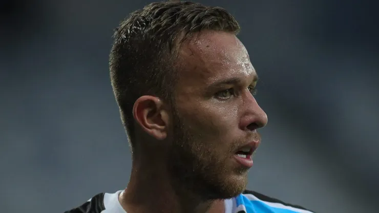 MG - Belo Horizonte - 14/04/2018 - Brasileiro A 2018, Cruzeiro x Gremio - jogador  Arthur do Gremio durante partida contra o Cruzeiro no estadio Mineirao pelo campeonato Brasileiro A 2018. Foto: Pedro Vale/AGIF
