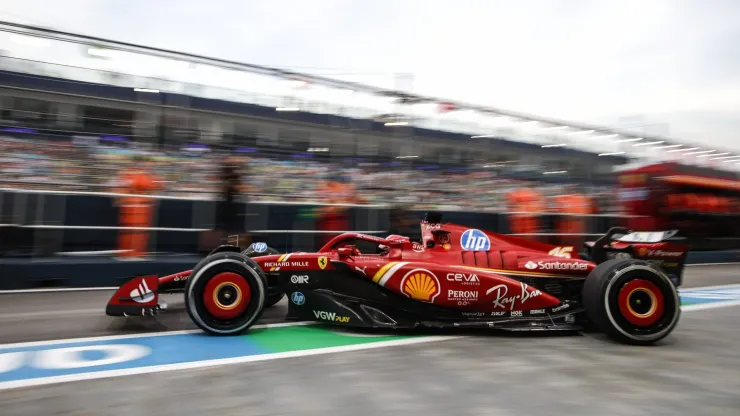 Leclerc no Circuito de Marina Bay
