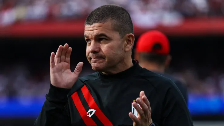 Louzer estreou pelo ACG diante do SPFC. Foto: Marco Miatelo/AGIF
