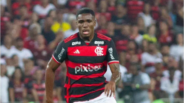 Evertton Araújo, jogador do Flamengo destaque contra o Grêmio.
