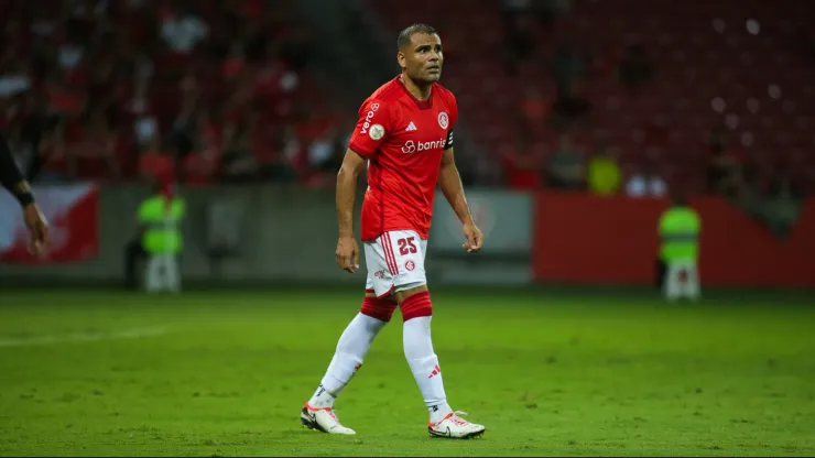 Gabriel Mercado sofreu a lesão diante do São Paulo
