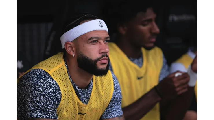 Memphis Depay jogador do Corinthians durante partida contra o Atlético-GO na Neo Química Arena pelo Campeonato Brasileiro A 2024. Foto: Ettore Chiereguini/AGIF