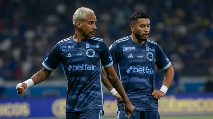 Cruzeiro enfrenta o Libertad
