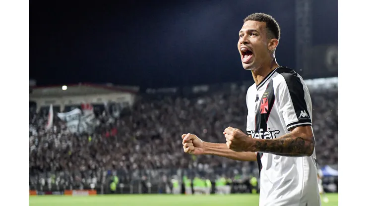 Joao Victor jogador do Vasco no estádio São Januário. Foto: Thiago Ribeiro/AGIF
