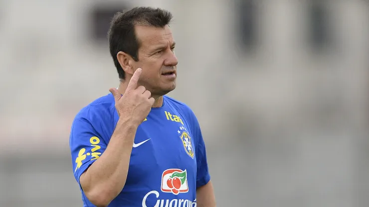 Técnico Dunga durante treino da Selecão Brasileira. Foto: Mauro Horita/AGIF
