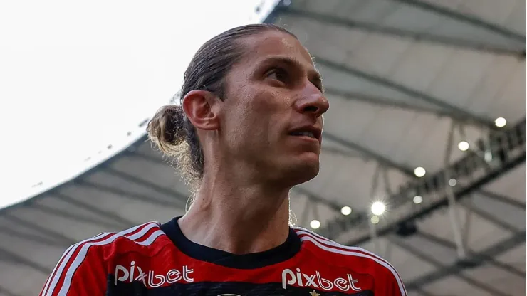 - Filipe Luís fará estreia contra o Corinthians
