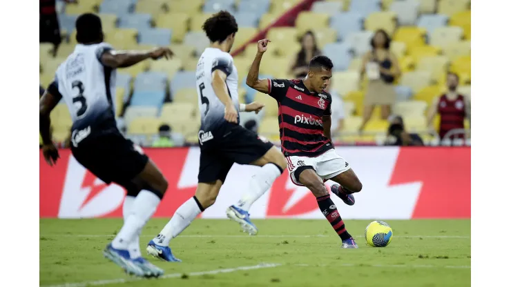 Momento do gol de Alexsandro diante do Corinthians. Foto: Alexandre Loureiro/AGIF