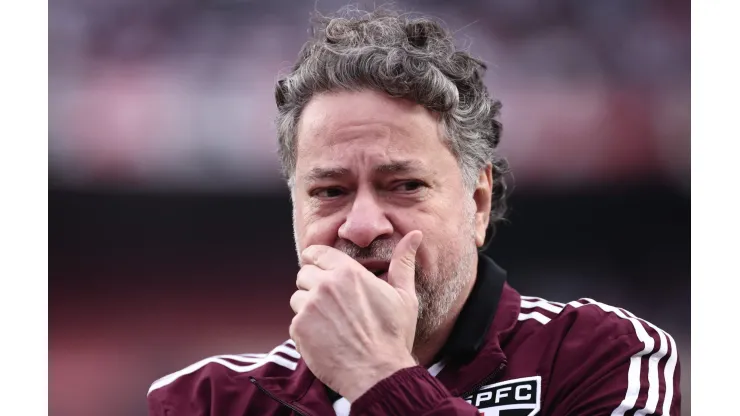 Julio Casares não conseguiu acordo com rival por conta do passado
