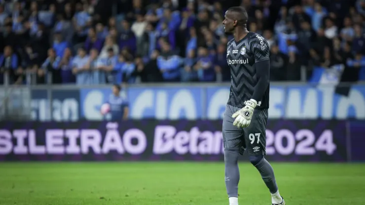 Caíque teve atitude nada agradável para gremistas em Grêmio x Fortaleza 
