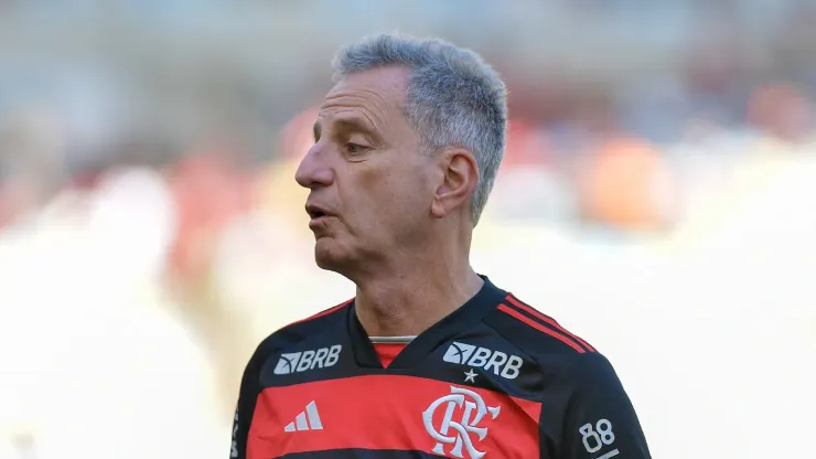 Mandatário tomou decisão após lance polêmico. Thiago Ribeiro/AGIF.
