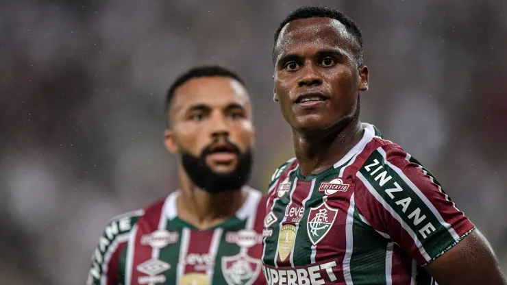 Arias jogador do Fluminense comemora seu gol. Foto: Thiago Ribeiro/AGIF
