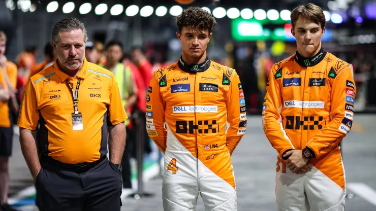 Zak Brown, Norris e Piastri no GP de Singapura (2024)
