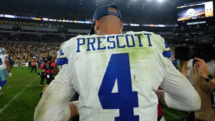 Dak Prescott durante  Steelers vs Cowboys. /CSM Pittsburgh USA - ZUMAcp5_ 20241007_faf_cp5_512 Copyright: xJasonxPohuskix
