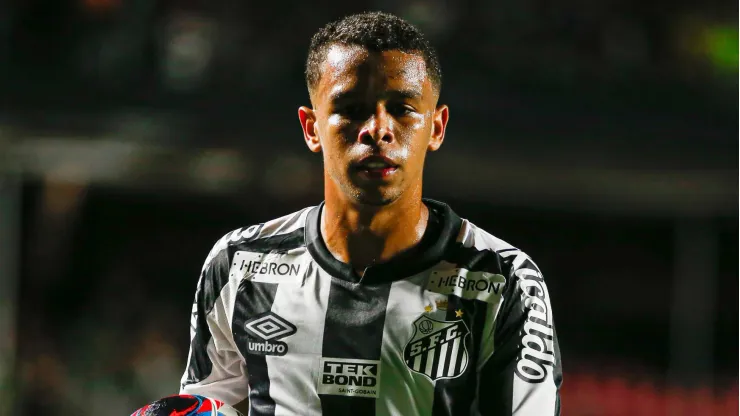 Sandry estará à disposição de Carille no próximo jogo do Santos.
