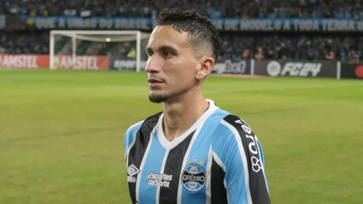 Dodi, ex-volante do Santos
