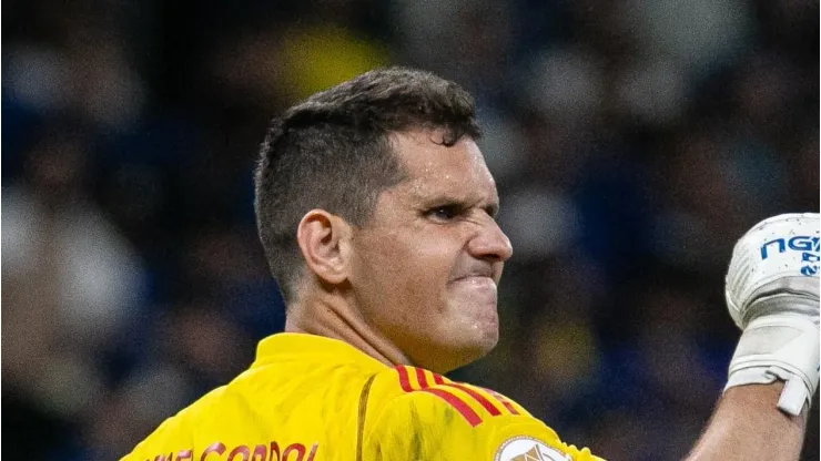 Rafael Cabral durante jogo pelo Alviceleste.
