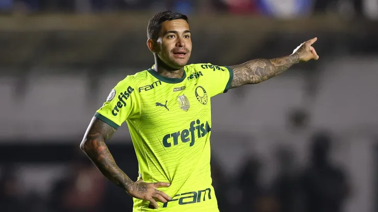 Dudu, atacante do Palmeiras em ação pelo Brasileirão Série A