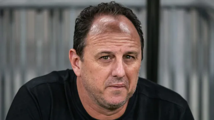 Rogério Ceni durante partida entre Cruzeiro e Bahia, pelo Campeonato Brasileiro, no Mineirão. 
