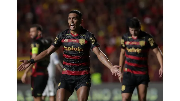 Sport e Botafogo-SP entram em campo pela 32ª rodada.
