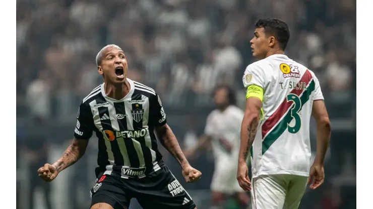 Deyverson  jogador do Atlético-MG comemora seu gol durante partida contra o Fluminense na Arena MRV pela Copa Libertadores 2024. Foto: Fernando Moreno/AGIF