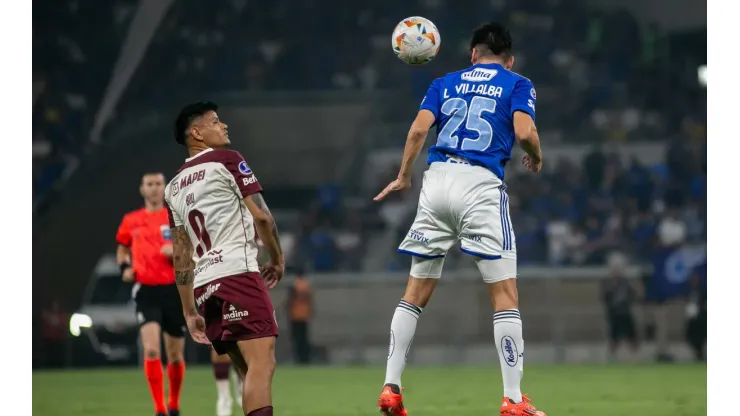 Lucas Villalba jogador do Cruzeiro durante partida contra o Lanús no Estádio Mineirão pela Copa Sul-Americana 2024. Foto: Fernando Moreno/AGIF