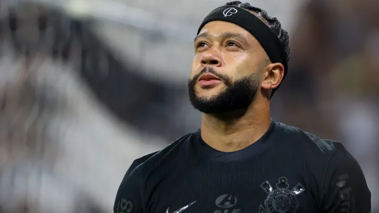 Memphis Depay do Corinthians em partida pelo Campeonato Brasileiro A 2024. Foto: Joisel Amaral/AGIF