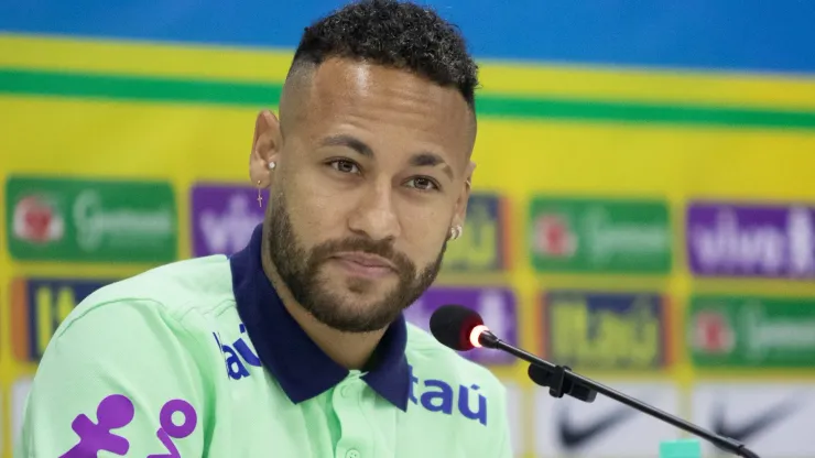 Neymar vai permanecer na Arábia Saudita