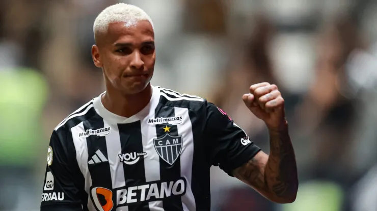 Deyverson pode ser ausência na final da Libertadores
