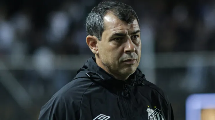 Permanência de Carille? Fabiano Farah traz bomba no Santos e valor sincero da multa 
